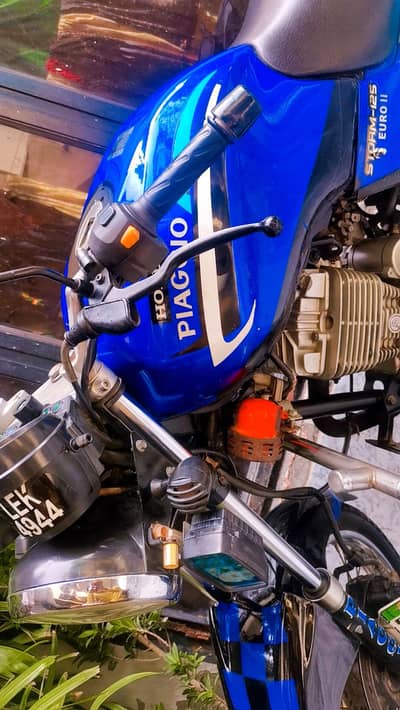 Ravi Piaggio sports heavy bike btr thand Honda nd YBR