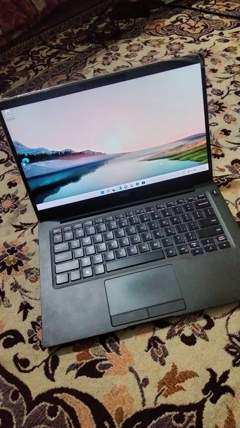 Dell core i7 8th generation touch screen 2