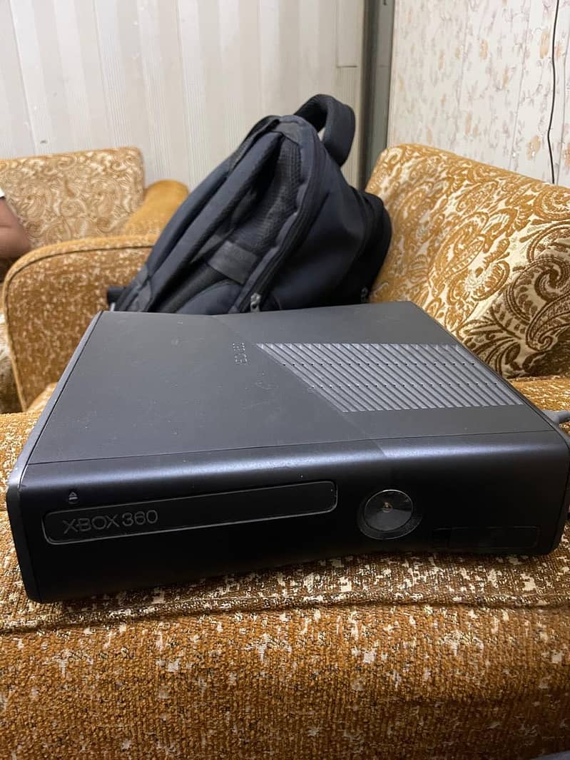 XBox 360 slim 4