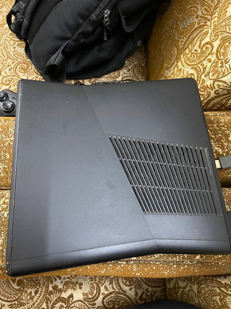 XBox 360 slim 5
