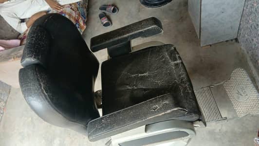chair for sale ha phali poshis ho gi 03081406918.03067726918