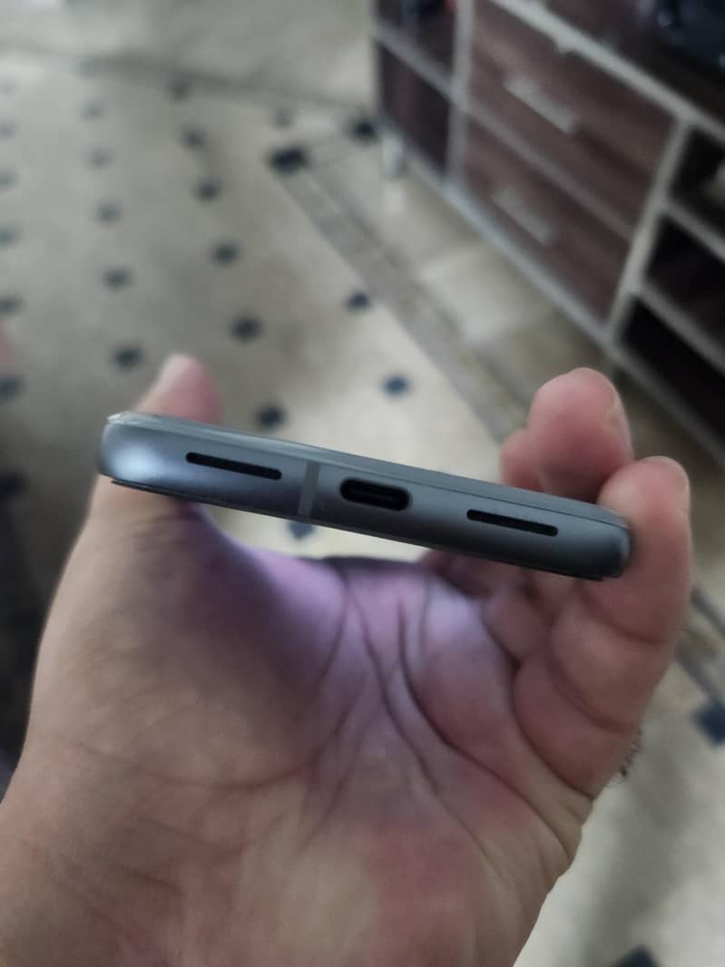 Google Pixel 8 3