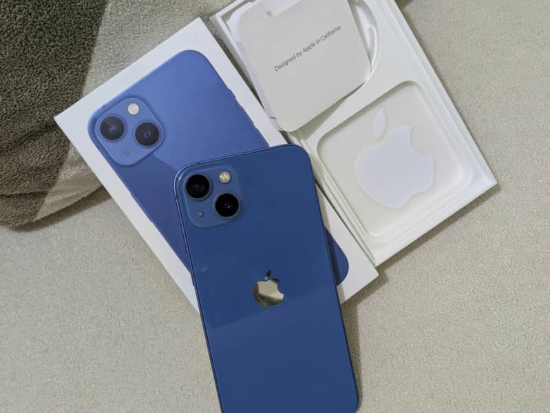 Apple iPhone 13 4