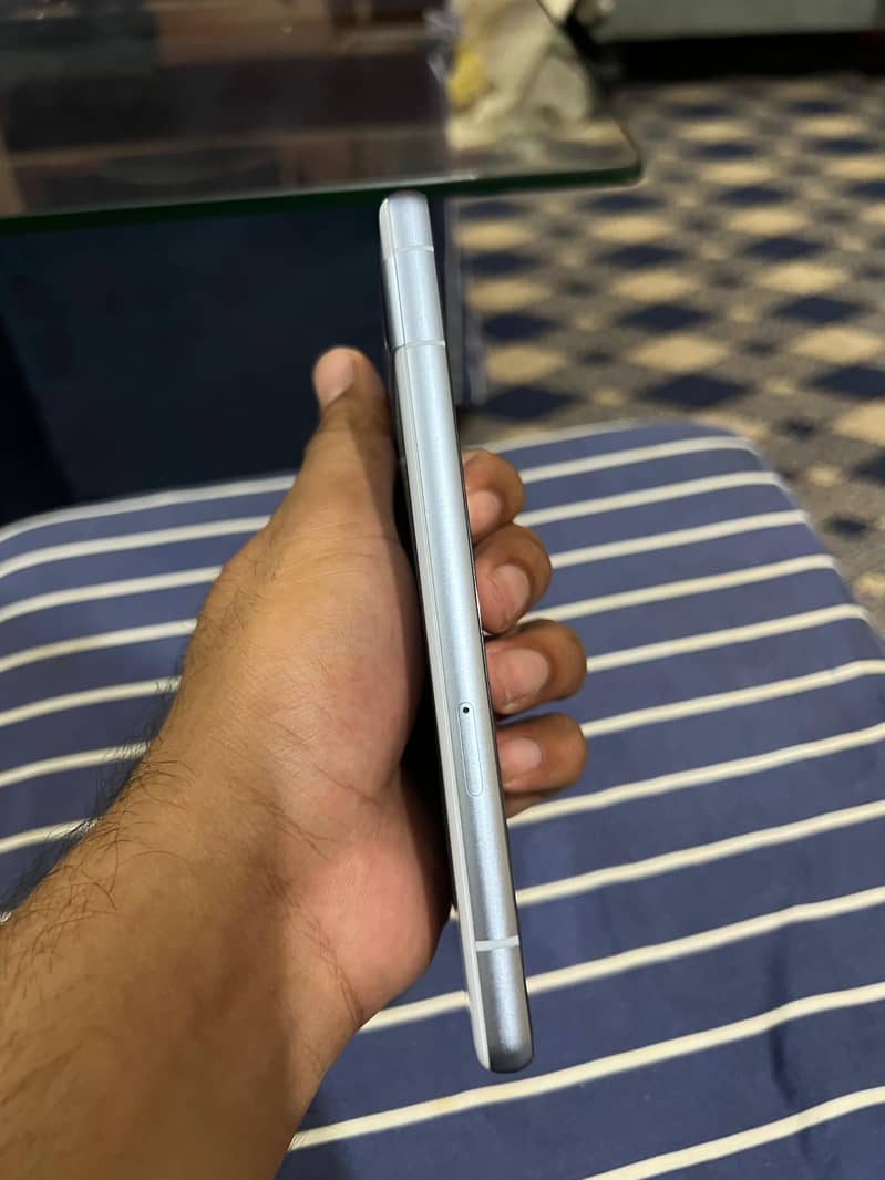 Google Pixel 7a 3
