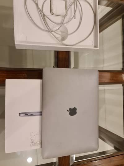 Macbook Air M1 256gb 8gb Ram Space grey (91% Battery)