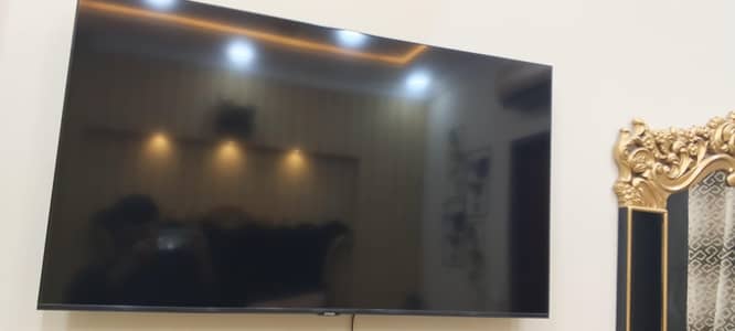 Samsung CU7000