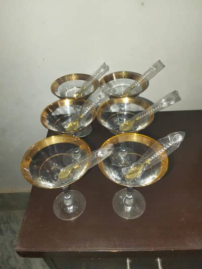 6 pcs golden Rim glass Icecream cups/bowls with 6 spoons _unused