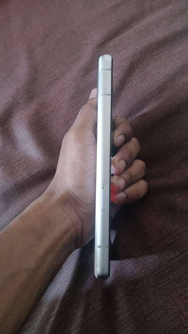 Google Pixel 7a 2