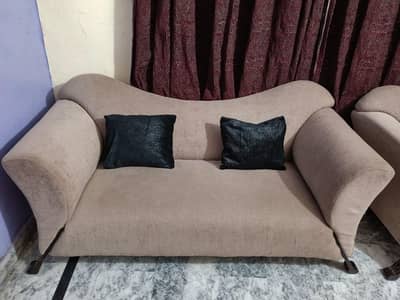 Haroon showroom