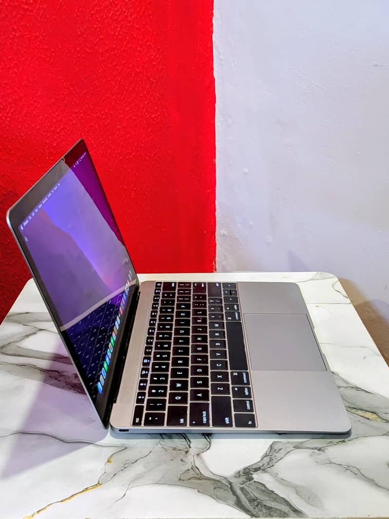 2 MacBooks 3