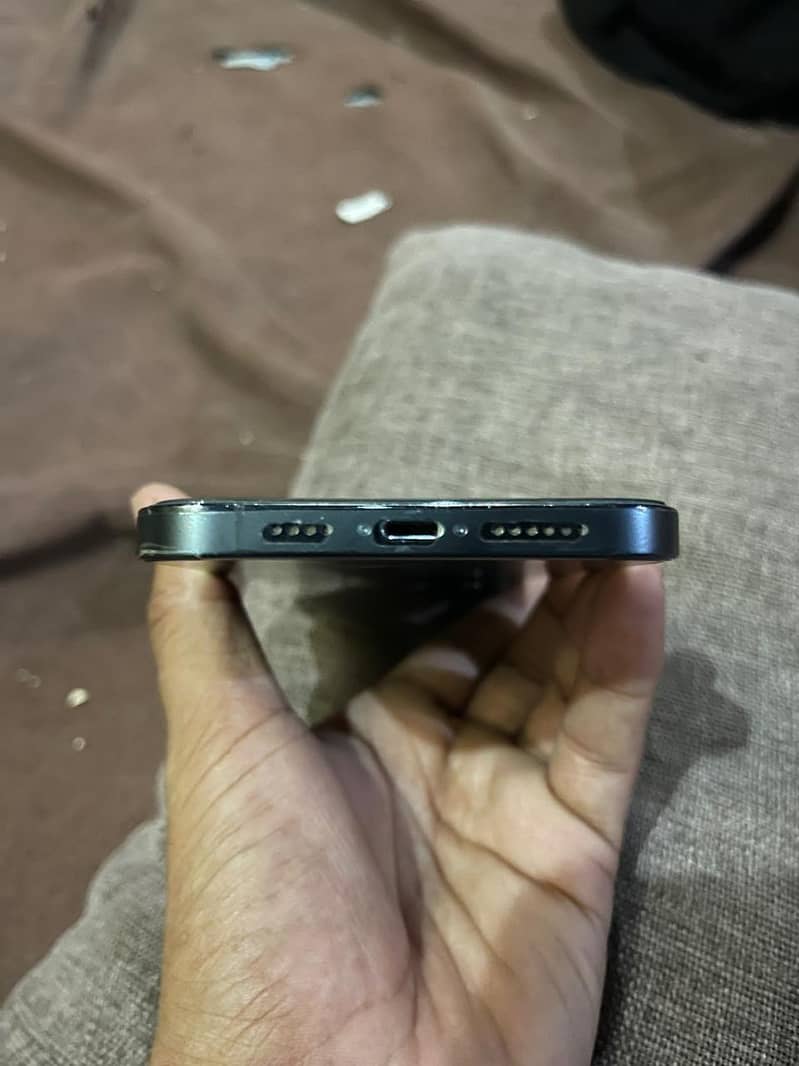 Apple iPhone 12 Pro Max 3