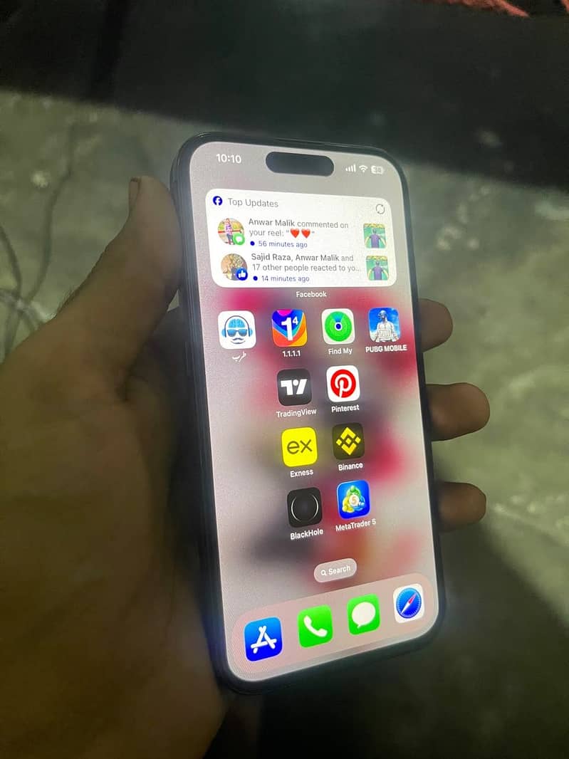 Apple iPhone 15 Pro 1
