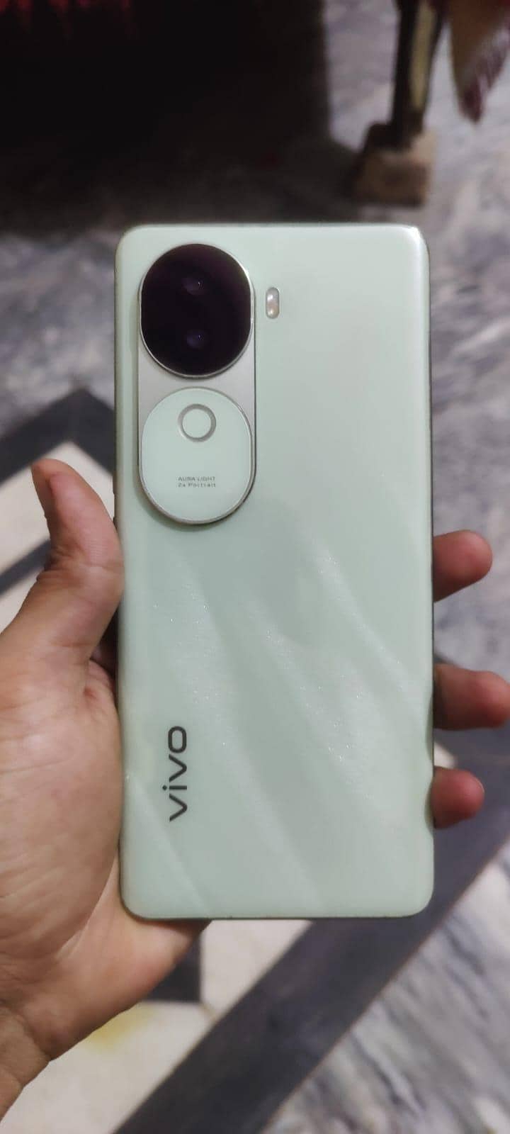 Vivo V40e 0