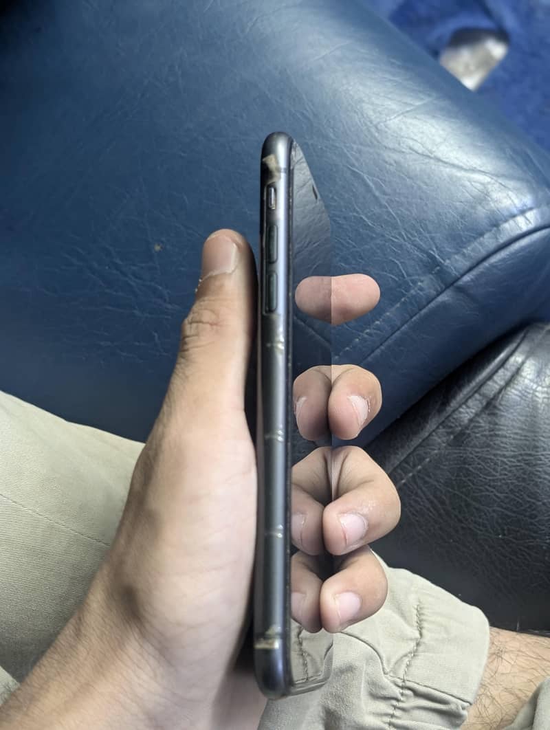 Apple iPhone 11 6