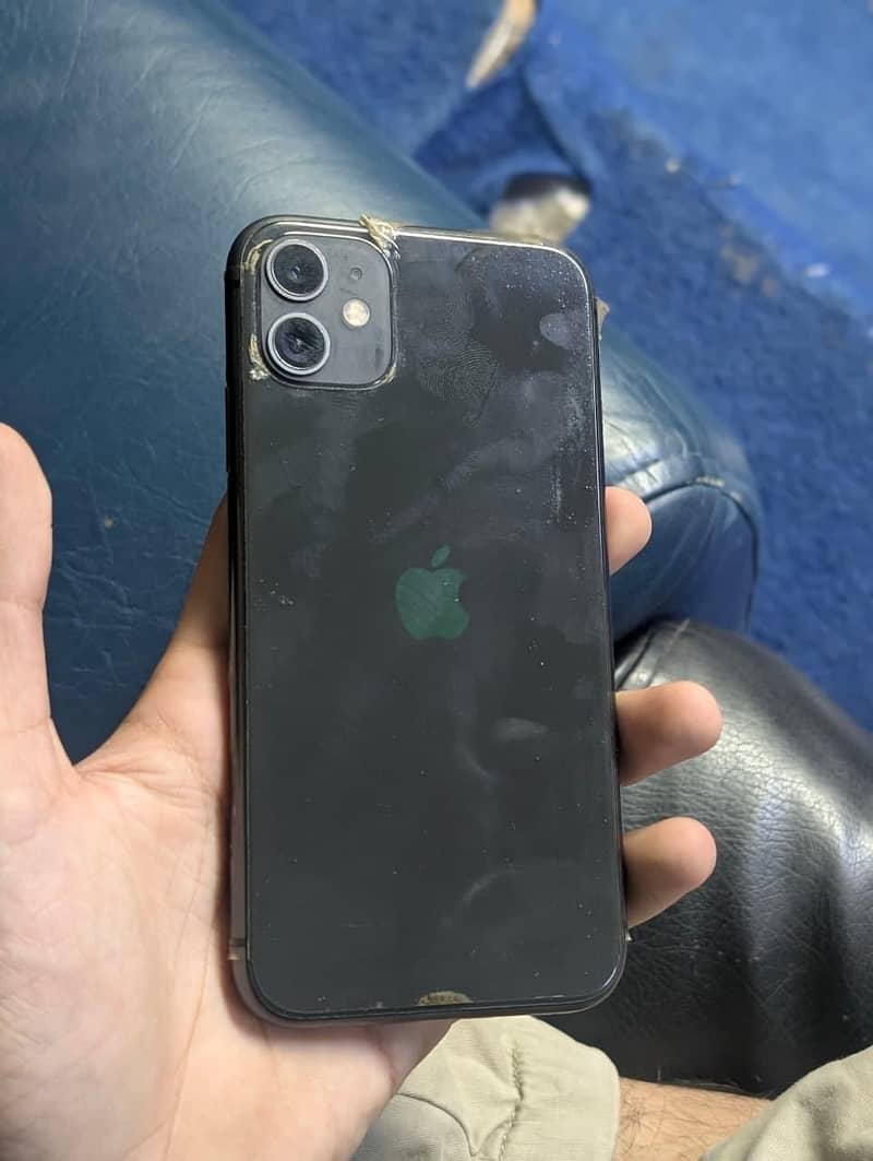 Apple iPhone 11 7