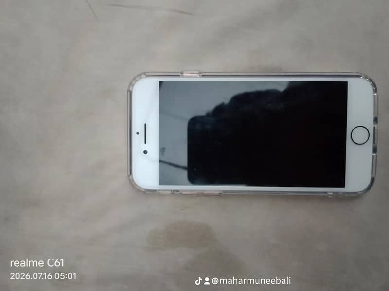Apple iPhone 7 3