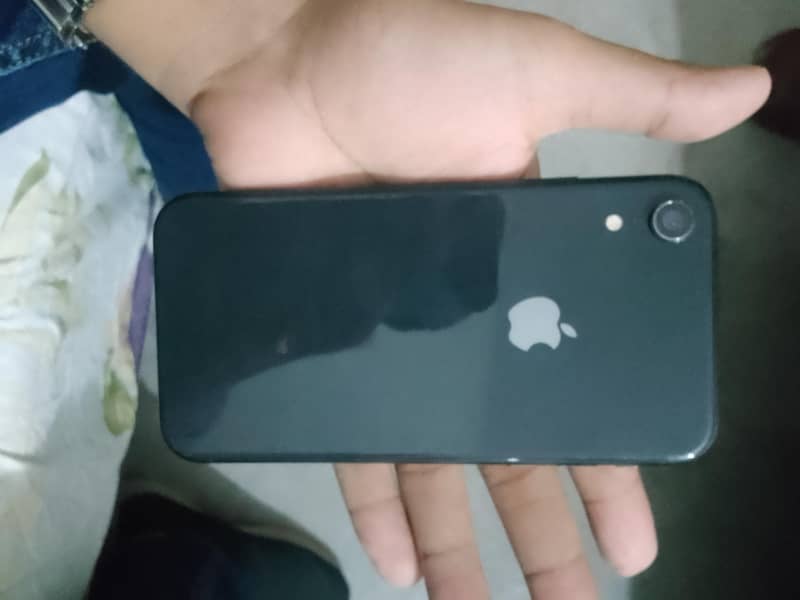 Apple iPhone XR 0