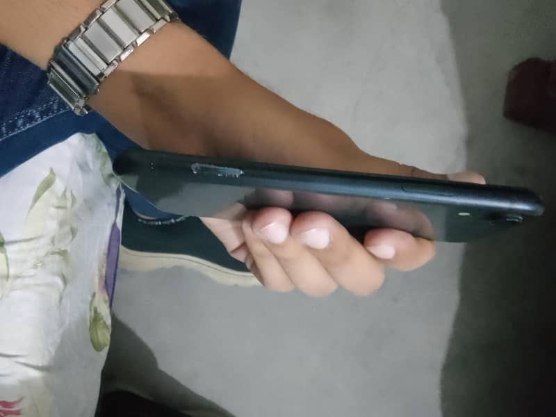 Apple iPhone XR 1
