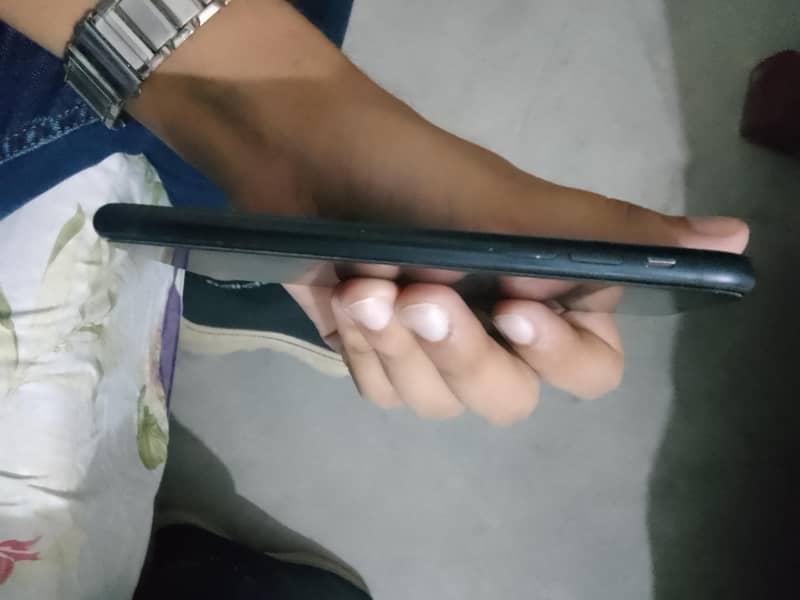 Apple iPhone XR 2