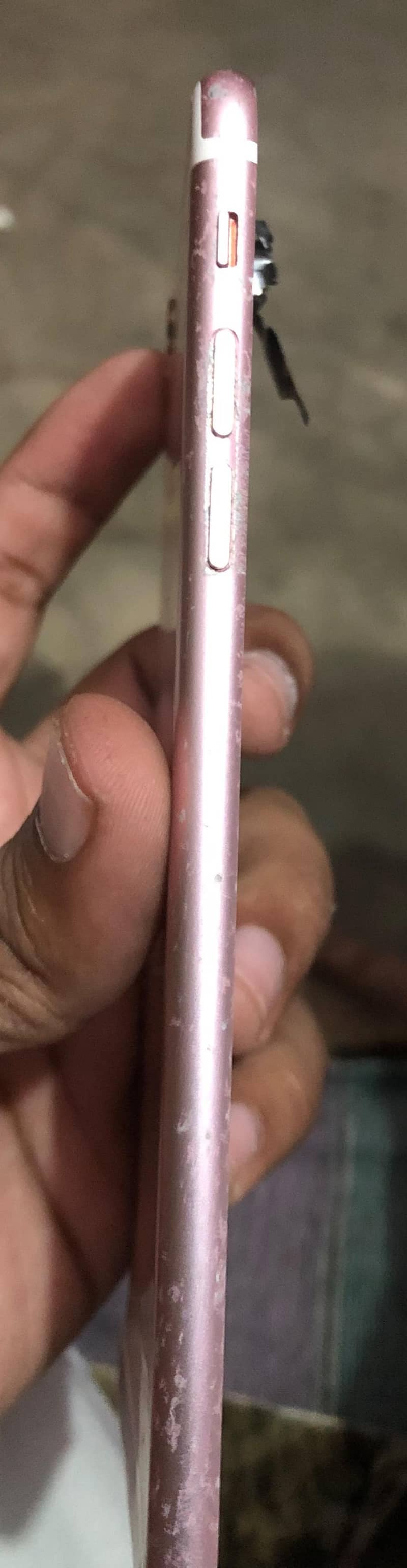 Apple iPhone 6S Plus 5