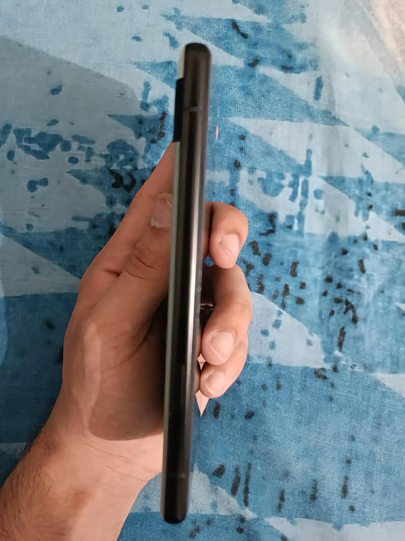Google Pixel 6a 5