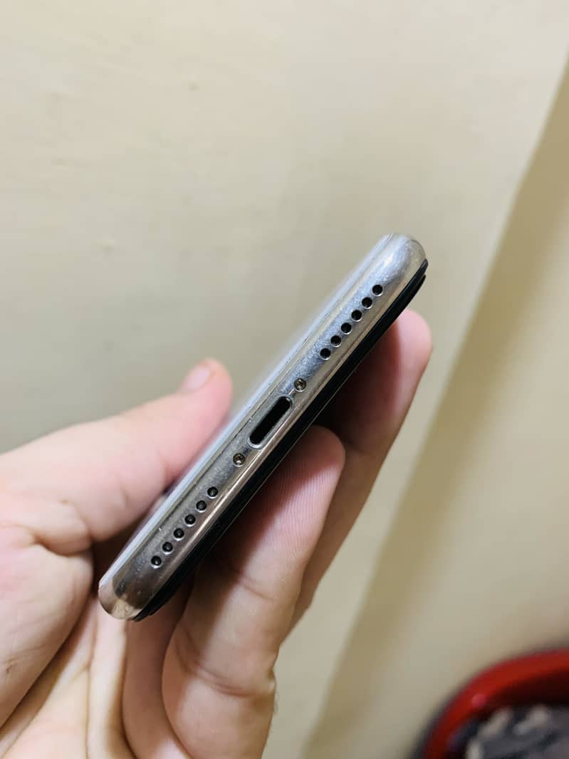 Apple iPhone X 2
