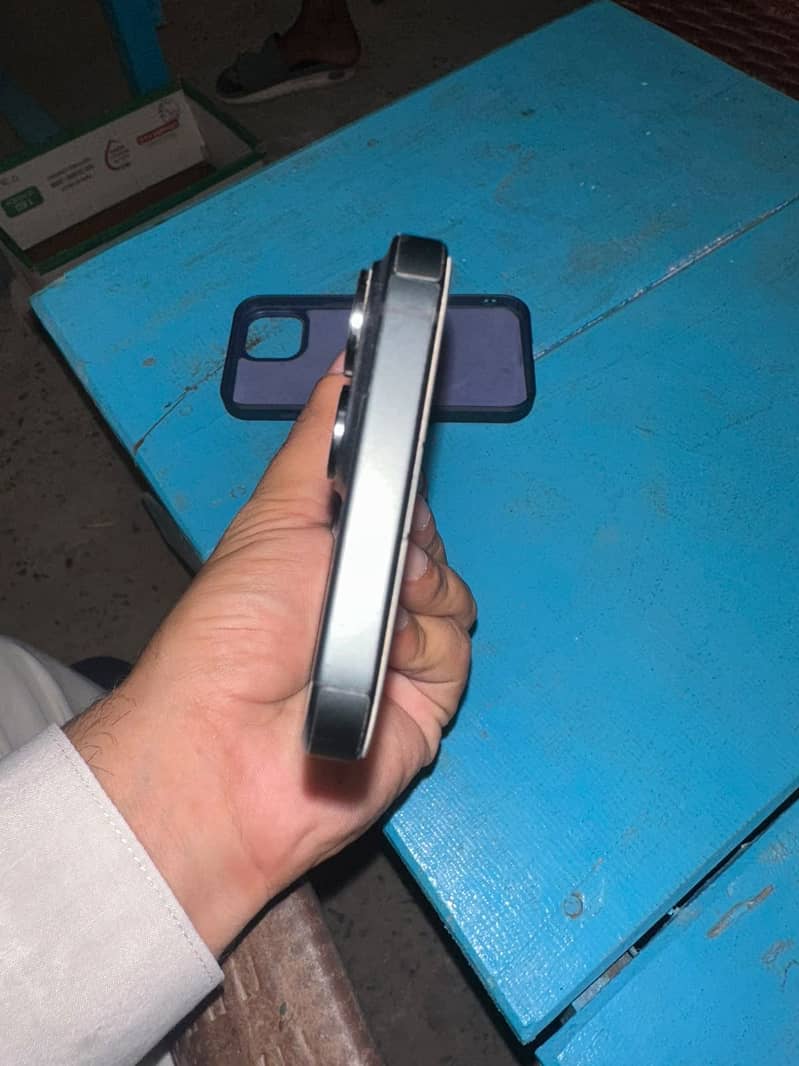 Apple iPhone 15 1