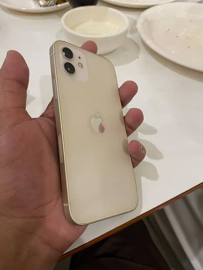 Apple iPhone 12