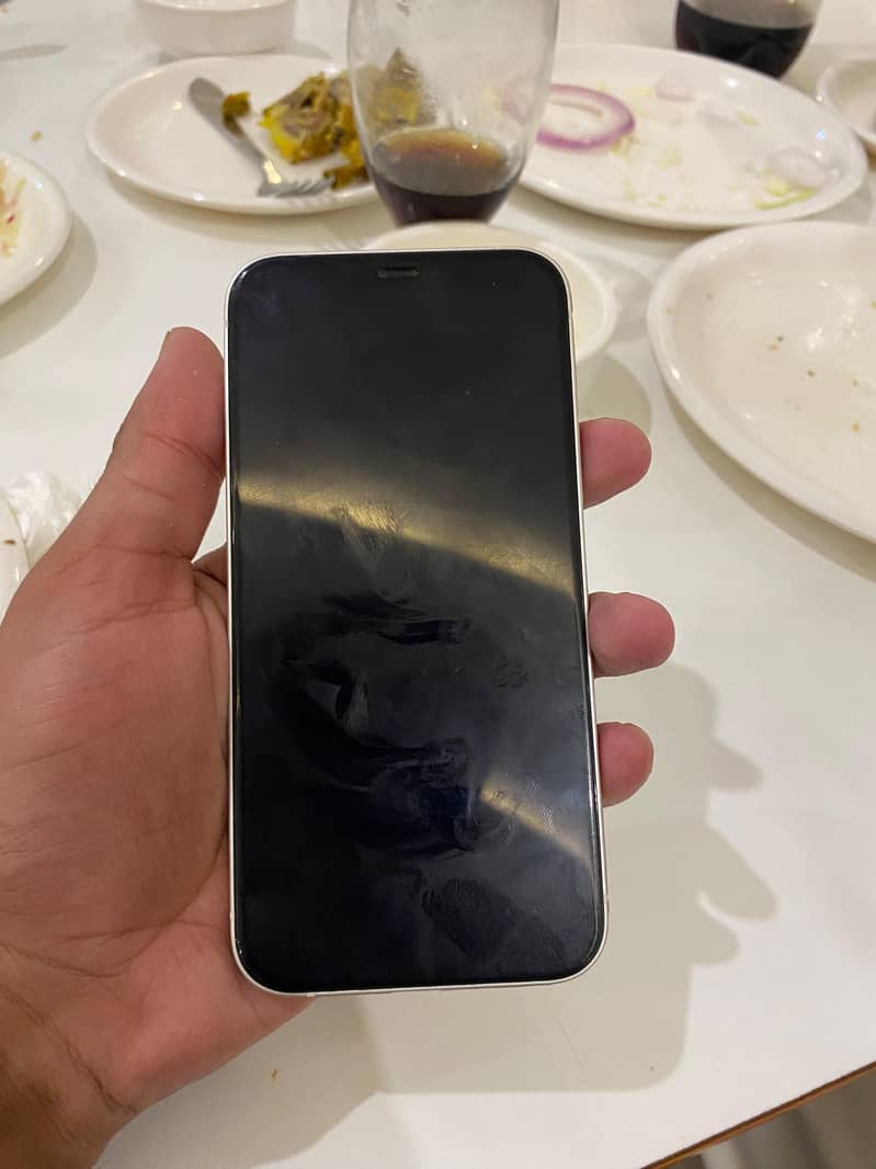 Apple iPhone 12 2