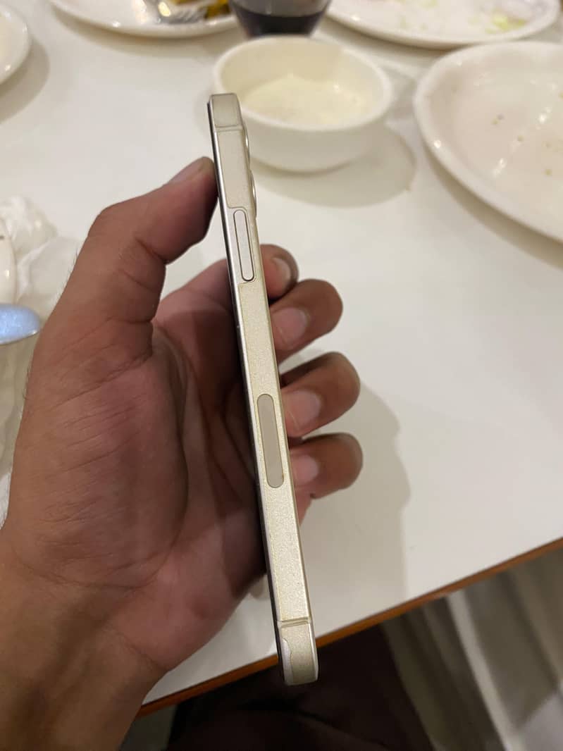 Apple iPhone 12 8