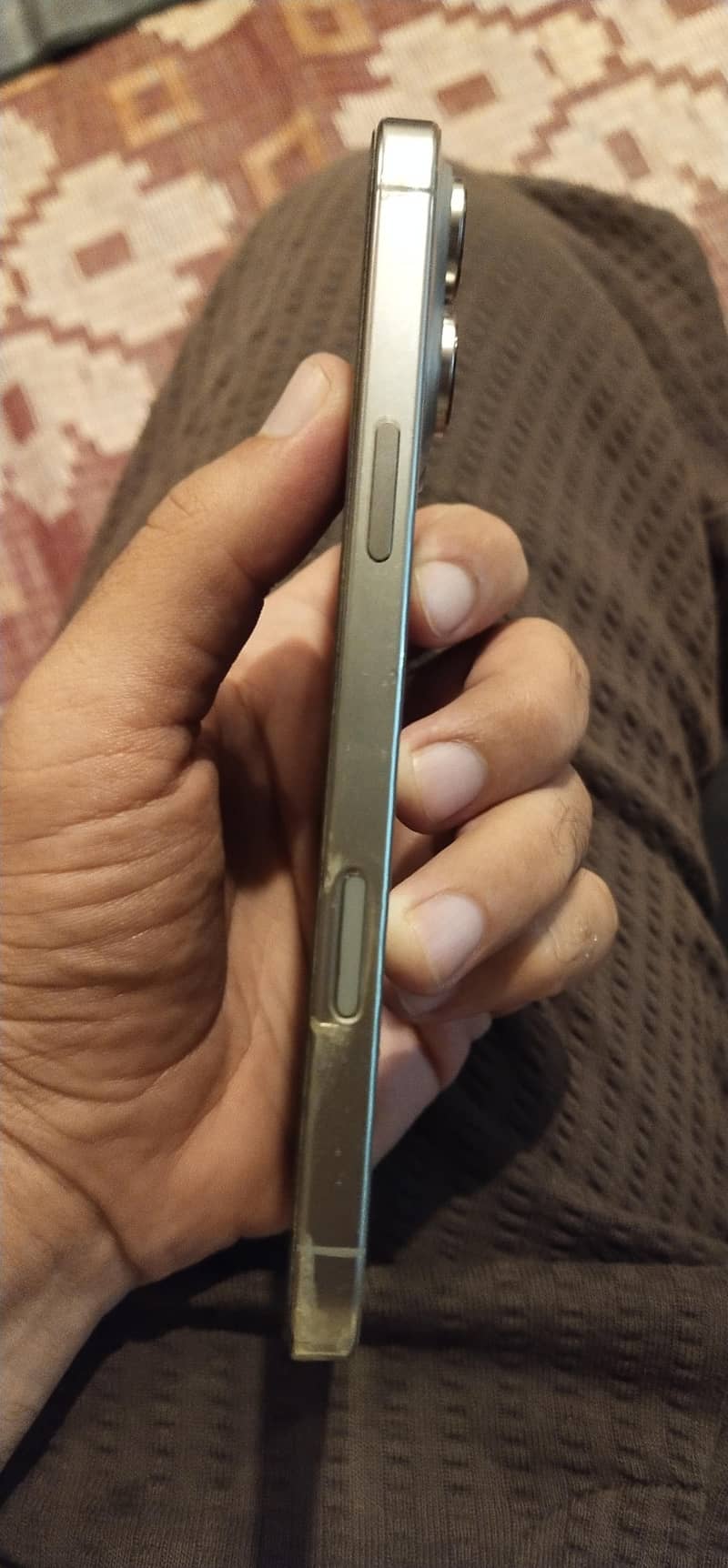 Apple iPhone 16 Pro Max 3