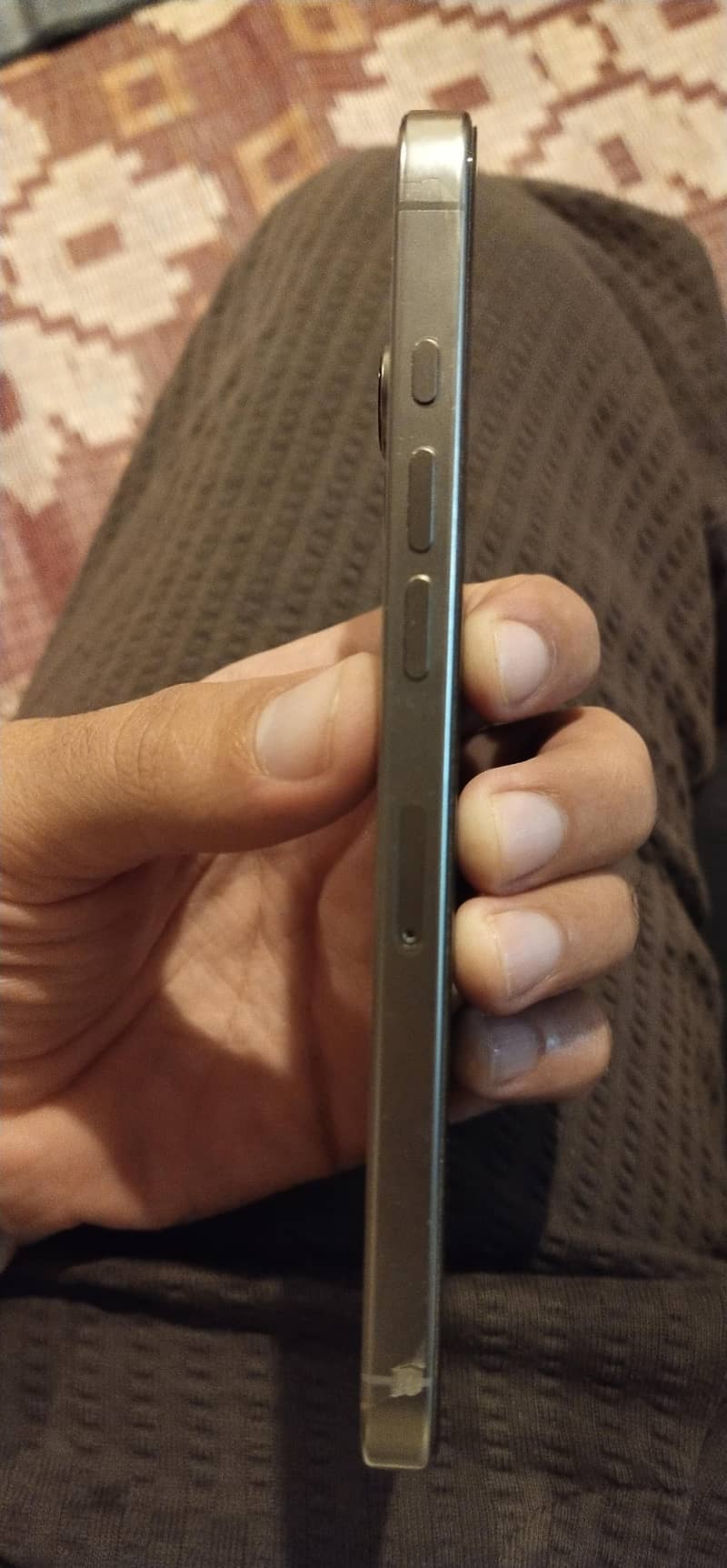 Apple iPhone 16 Pro Max 4