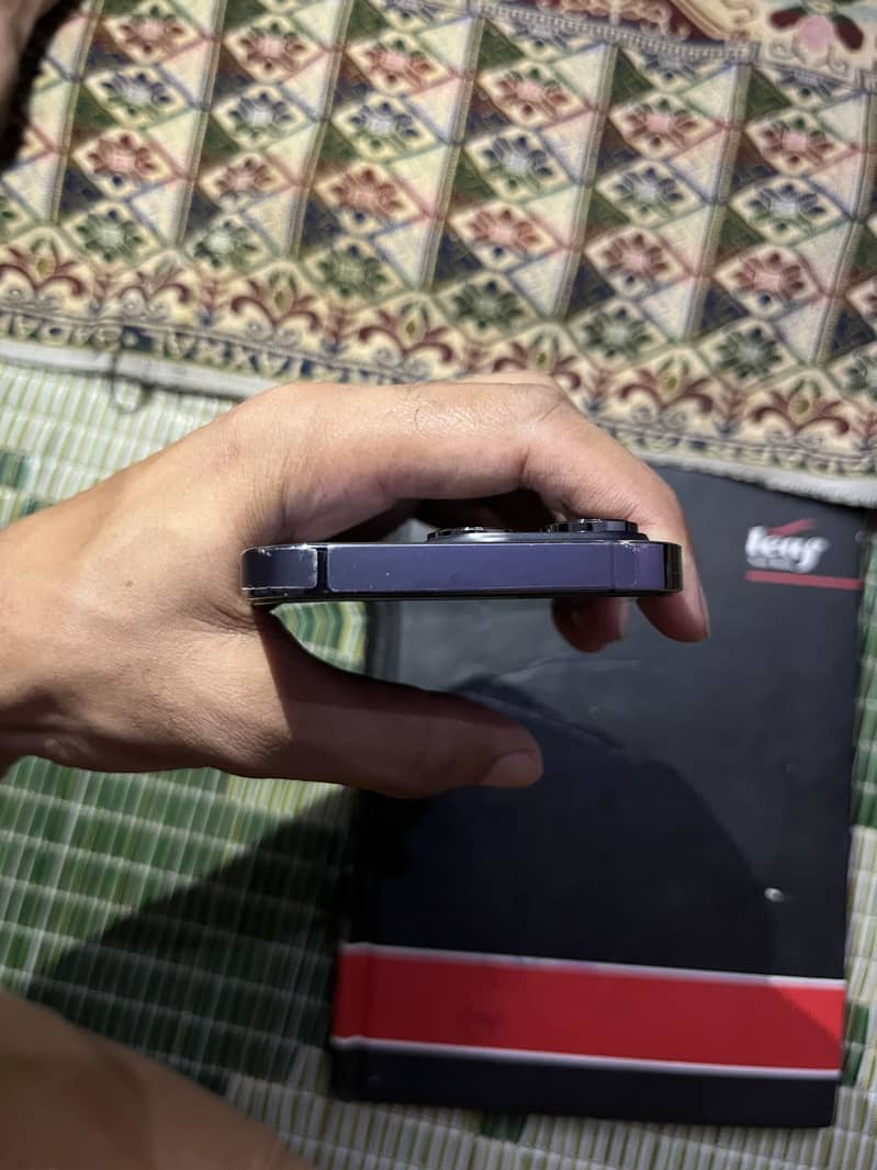 Apple iPhone 14 Pro 4