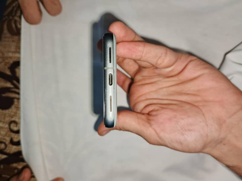Google Pixel 8 1