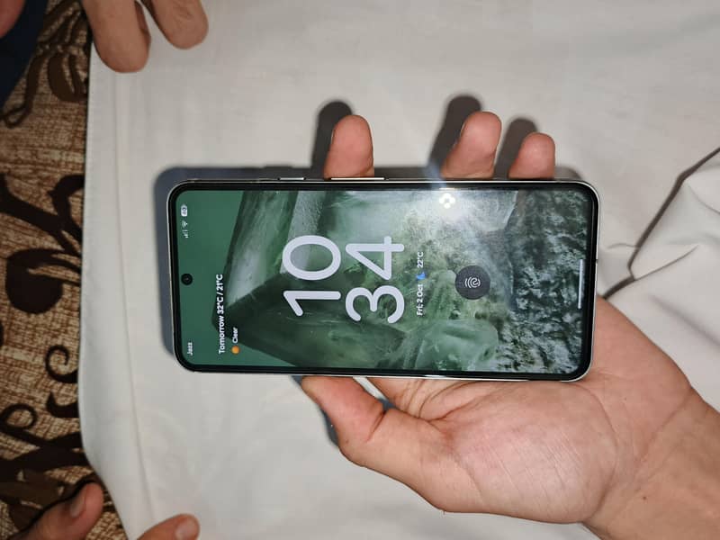 Google Pixel 8 3