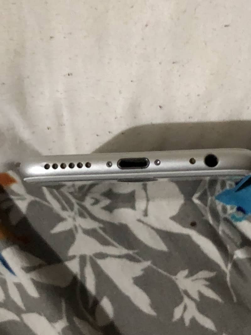 Apple iPhone 6 2