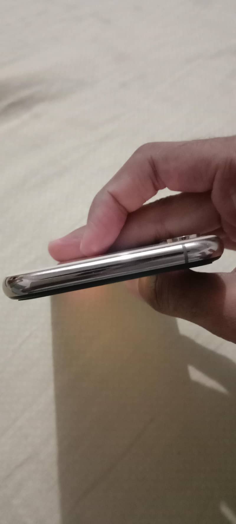 Apple iPhone XS 5