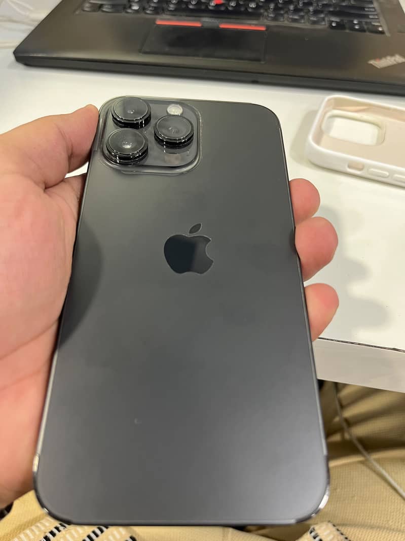 Apple iPhone 14 Pro Max 4