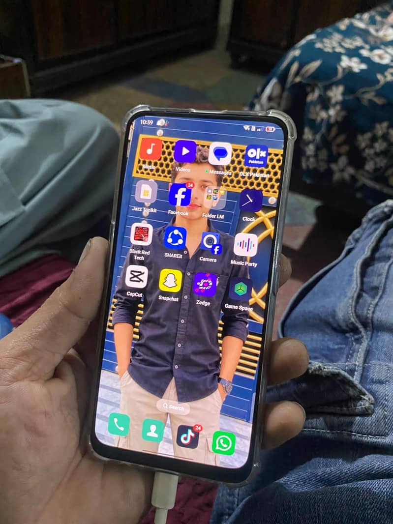 OPPO Reno2f 1
