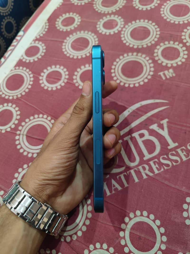Iphone 13 2