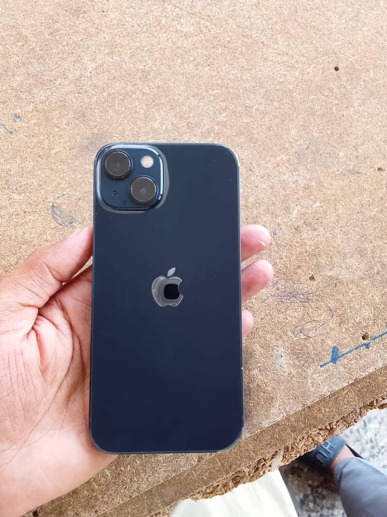 Apple iPhone 13 3