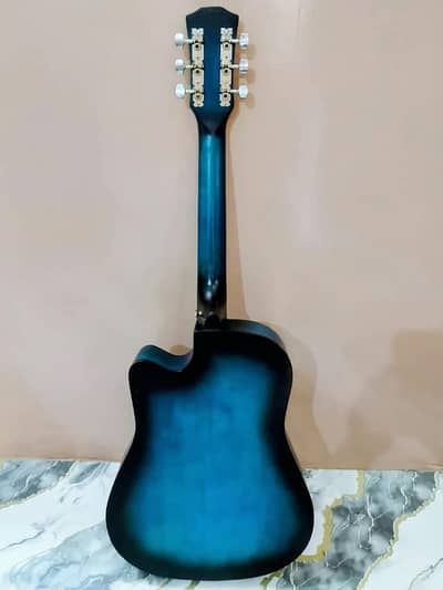  Acoustic Guitar for Sale – Excellent Condition – Ready to Play