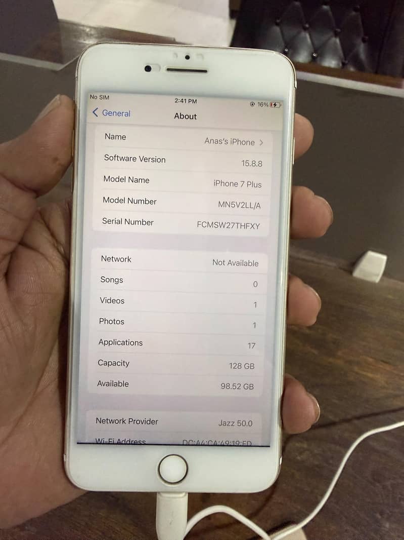Apple iPhone 7 Plus 2