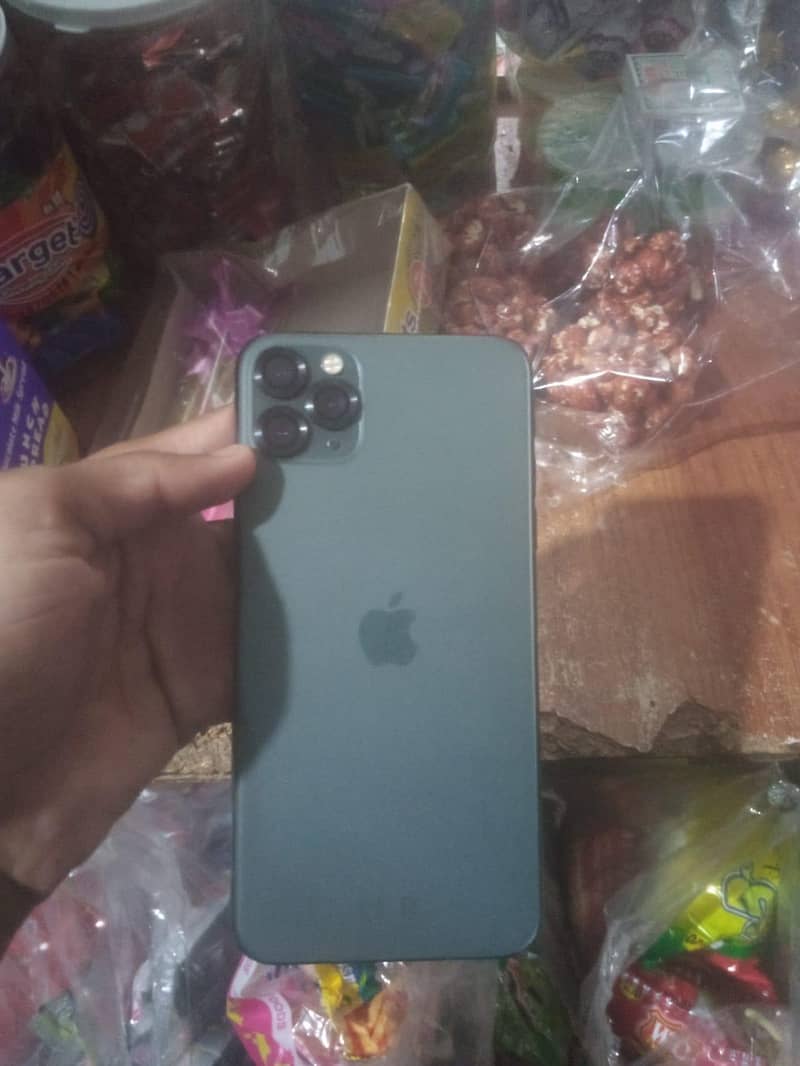Apple iPhone 11 Pro Max 1