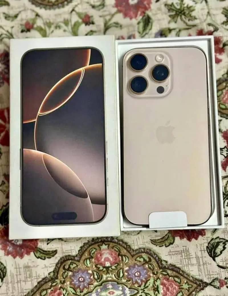 Apple iPhone 16 Pro Max 0
