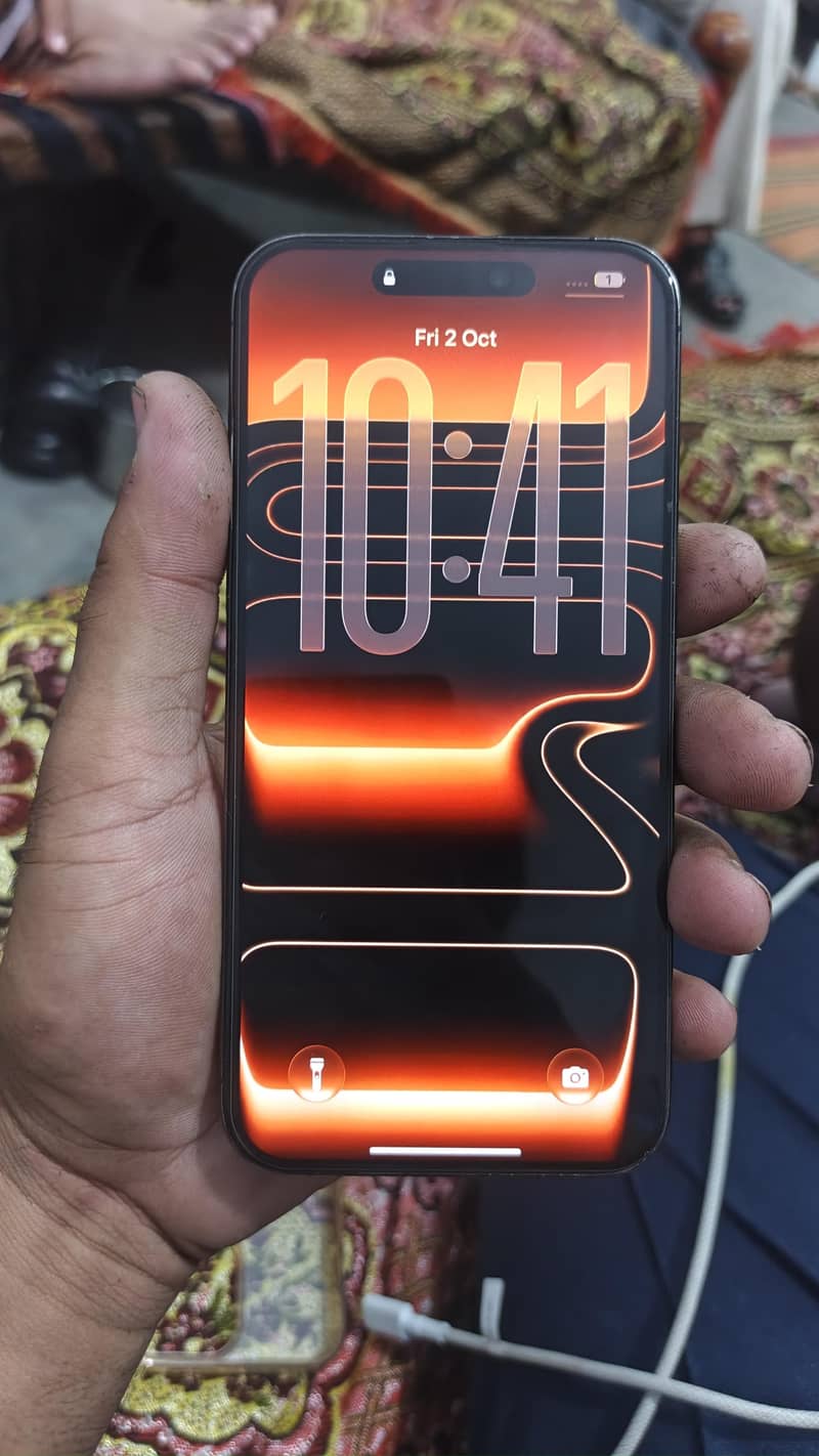 Apple iPhone 15 Pro Max 2