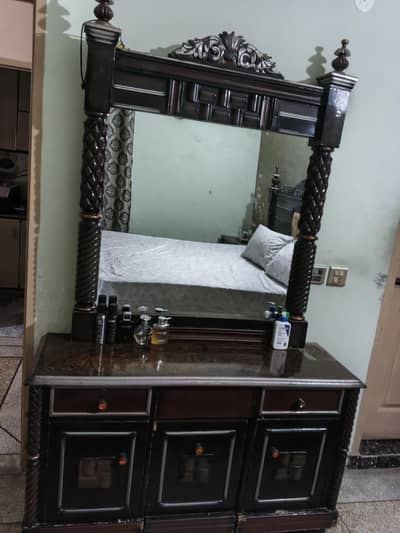 king size bed with side tables&  dressing table with stool
