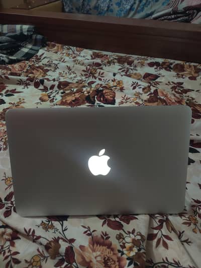 MacBook air core i7