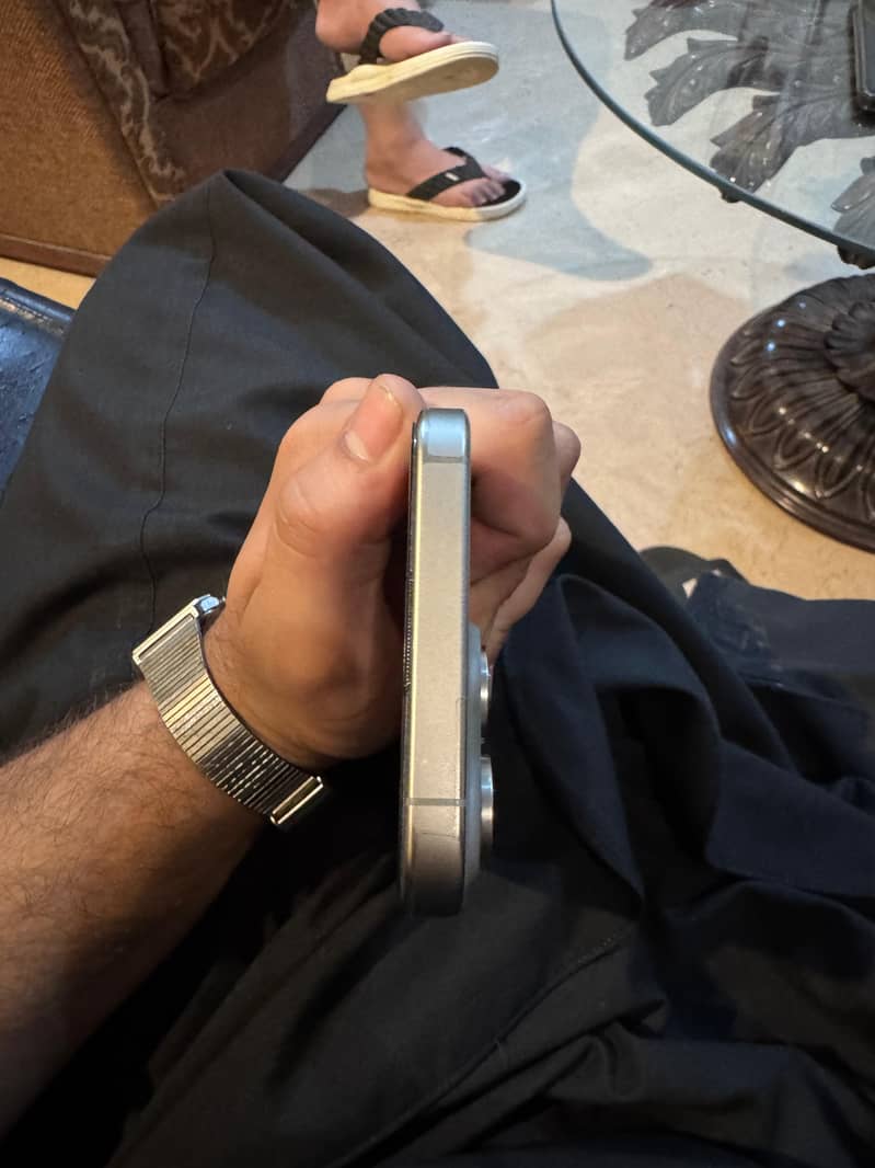 Apple iPhone 15 Pro Max 5