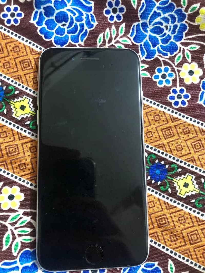 Apple iPhone SE 2nd generation 3